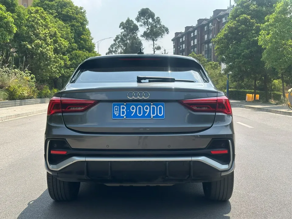 Audi Q3 SPORTBACK 40 TFSI Fashion Edition 2023 — миниатюра 2