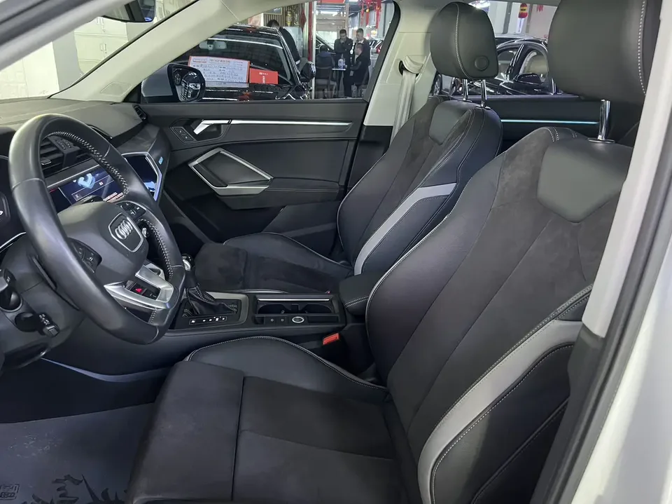 Audi Q3 Audi Q3 2022 35 TFSI Fashionable and Dynamic 2022 — миниатюра 5