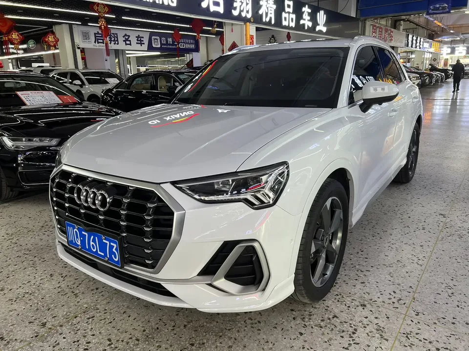 Audi Q3 Audi Q3 2022 35 TFSI Fashionable and Dynamic 2022 — фото 1, купить с доставкой в Москву