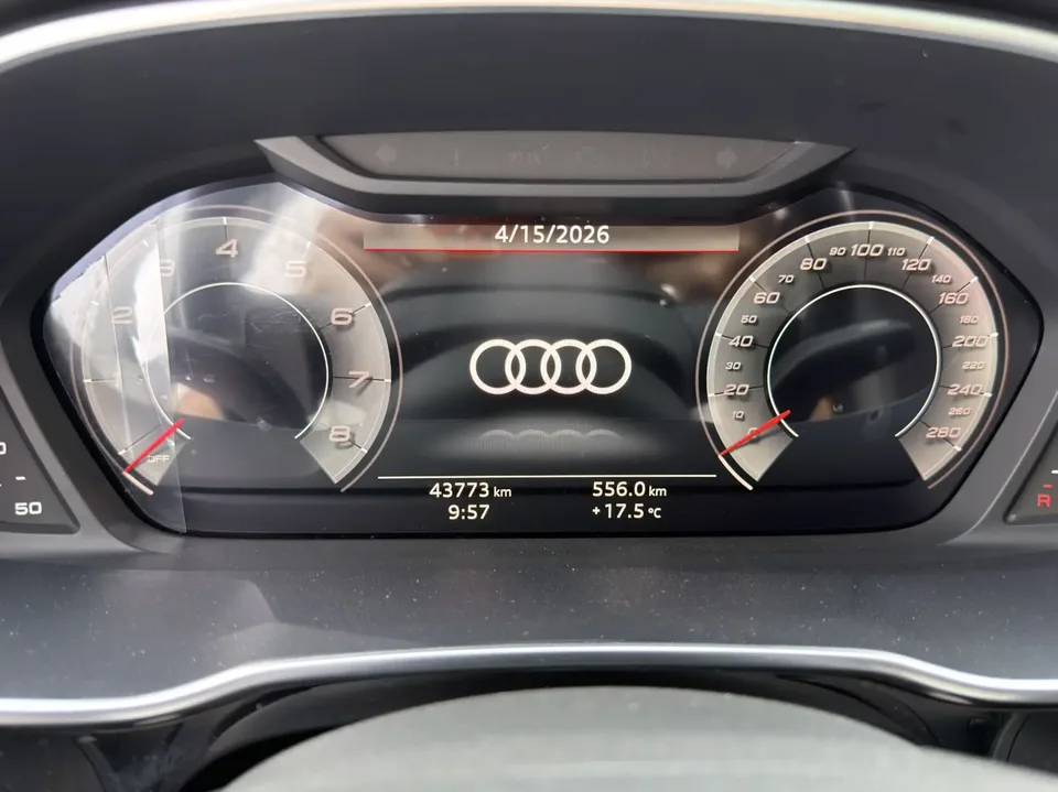 Audi Q3 Audi Q3 2022 35 TFSI Fashionable and Elegant 2022 — миниатюра 4