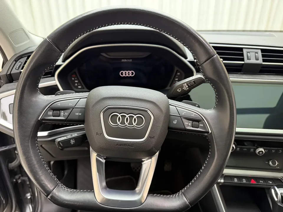 Audi Q3 Audi Q3 2022 35 TFSI Fashionable and Dynamic 2022 — миниатюра 3