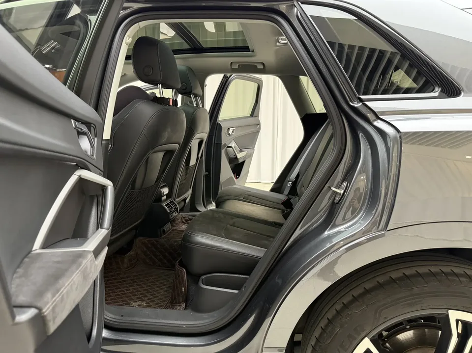 Audi Q3 Audi Q3 2022 35 TFSI Fashionable and Dynamic 2022 — миниатюра 4
