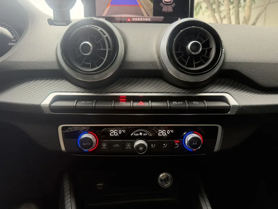 Audi Q2L Audi Q2L 2024 35 TFSI Fashion Dynamic Edition 2025 — миниатюра 3
