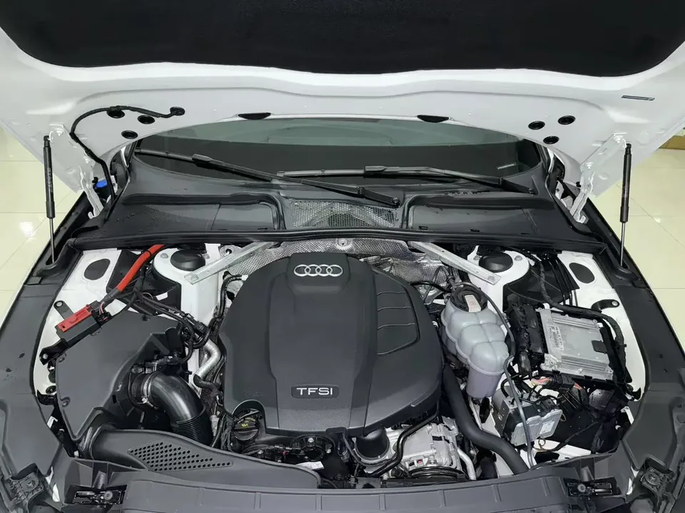 Audi a4 l 40 TFSI luxury and dynamic model 2023 — миниатюра 2