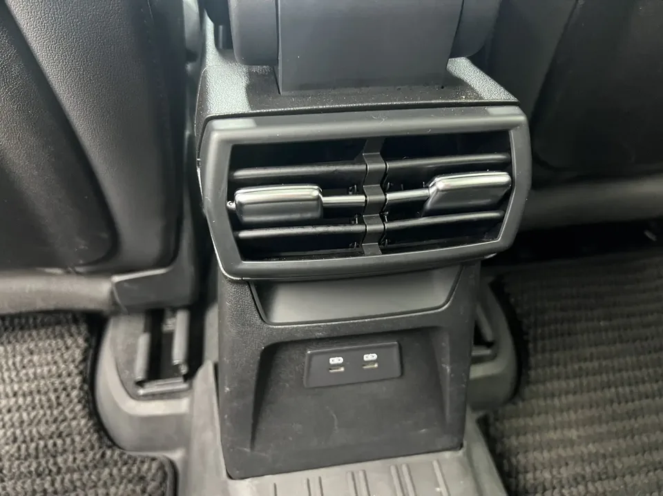 Audi A3 Sportback 35 TFSI stylish and sporty 2023 — миниатюра 3