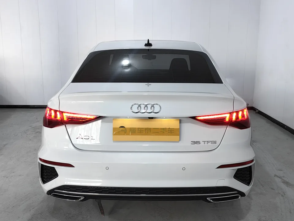 Audi A3 A3L Limousine 35 TFSI Fashion Sports 2023 — миниатюра 5