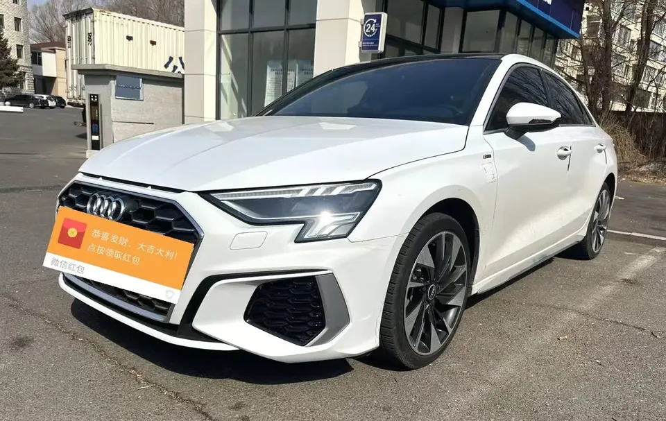 Audi A3 Sportback 35 TFSI Aggressive Sports Edition 2023 — фото 1, купить с доставкой в Москву