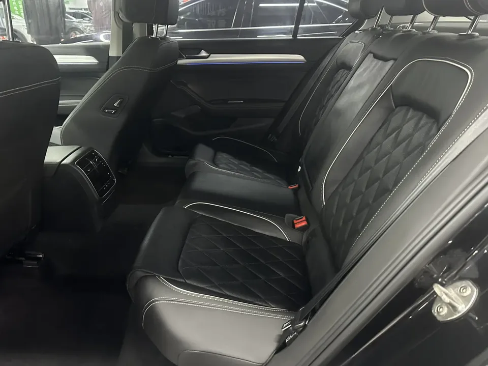 Volkswagen Magotan PHEV Magotan GTE 2022 luxury model 2024 — миниатюра 3