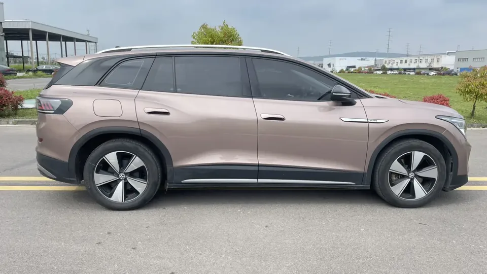 Volkswagen ID.6 X pure version 2022 — миниатюра 2