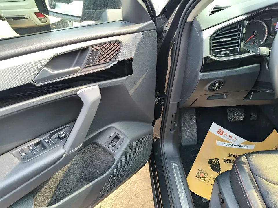 Volkswagen Tayron 280TSI 2WD Comfort Smart Edition 2022 — миниатюра 3