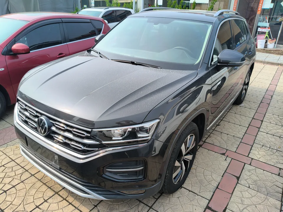 Volkswagen Tayron 280TSI 2WD Comfort Smart Edition 2022 — фото 1, купить с доставкой в Москву
