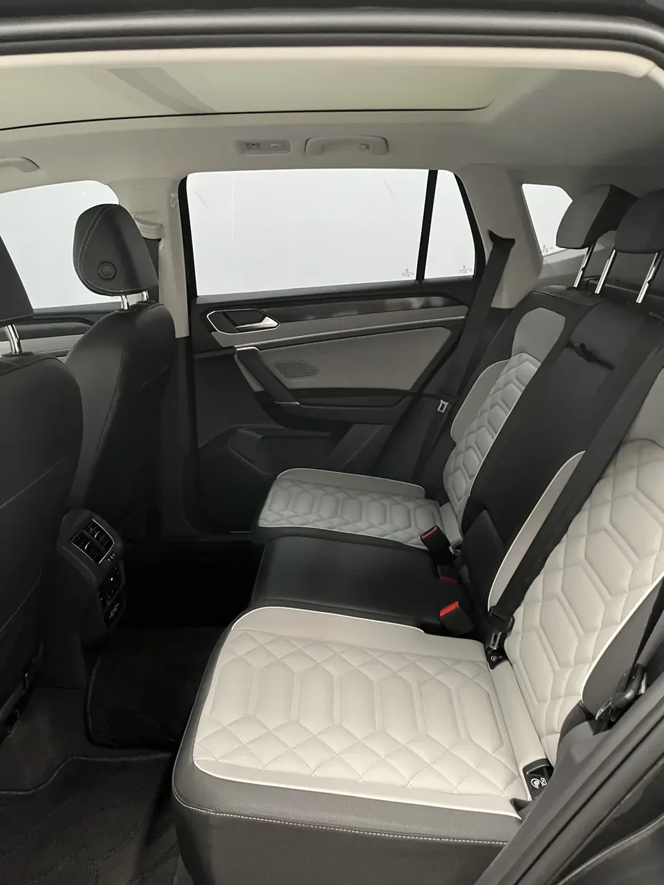 Volkswagen Tayron Tanyue 2023 280TSI 2WD Luxury Plus Advanced Edition 2023 — миниатюра 5