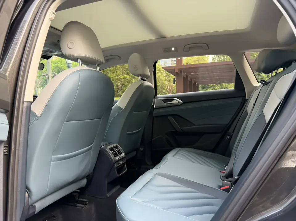 Volkswagen Tharu 300TSI 2WD Full Moon Edition 2023 — миниатюра 4