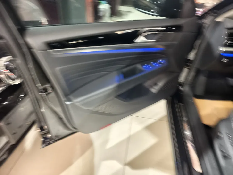 Volkswagen Passat Passat 2022 330TSI Starry Sky Deluxe Edition 2022 — миниатюра 4