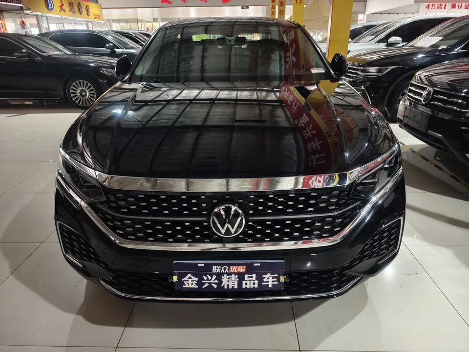 Volkswagen Passat 2022