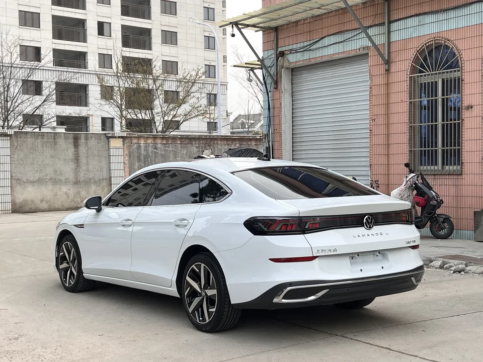 Volkswagen Lamando Lingdu 2024 Lingdu L 280TSI DSG trendy version 2024 — миниатюра 4