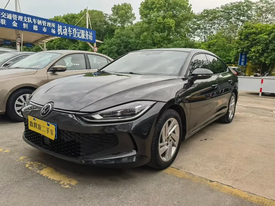 Volkswagen Lamando Lingdu Lingdu L 280TSI DSG Hot Edition 2023 — фото 1, купить с доставкой в Москву