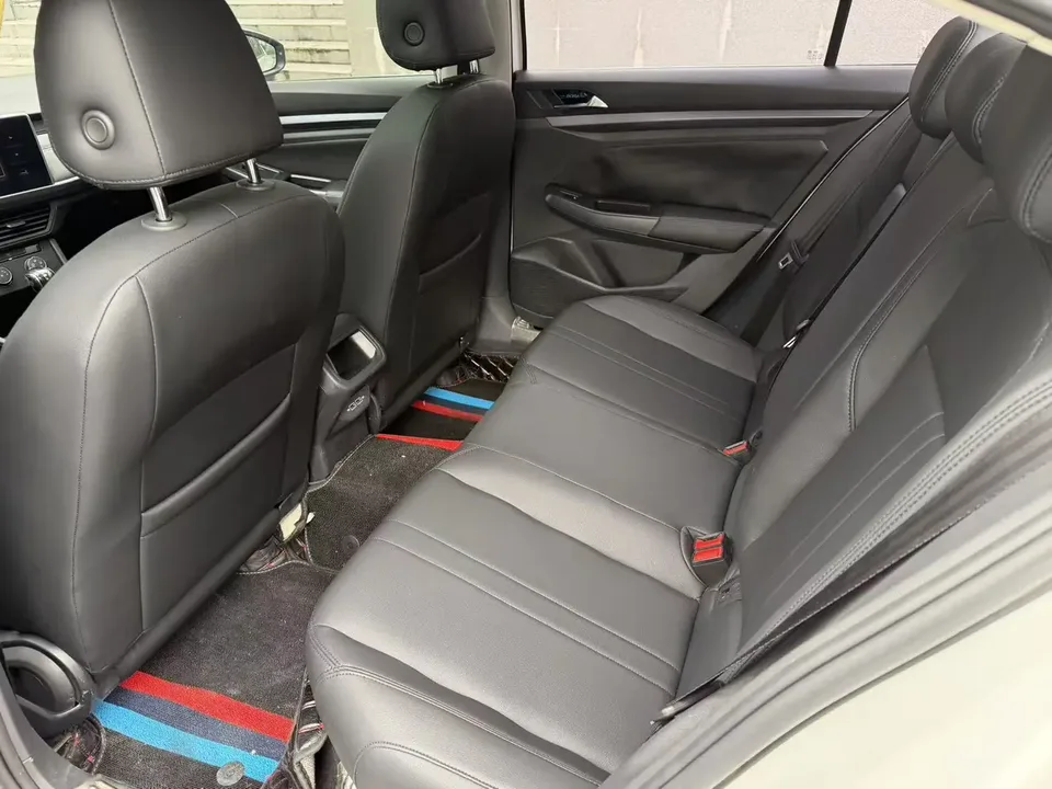 Volkswagen Bora Bora 2023 200TSI DSG Joy Edition 2023 — миниатюра 4