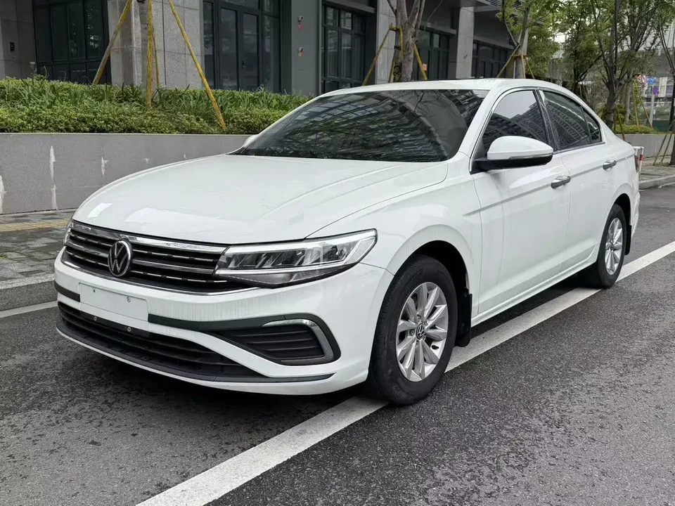 Volkswagen Bora 2023