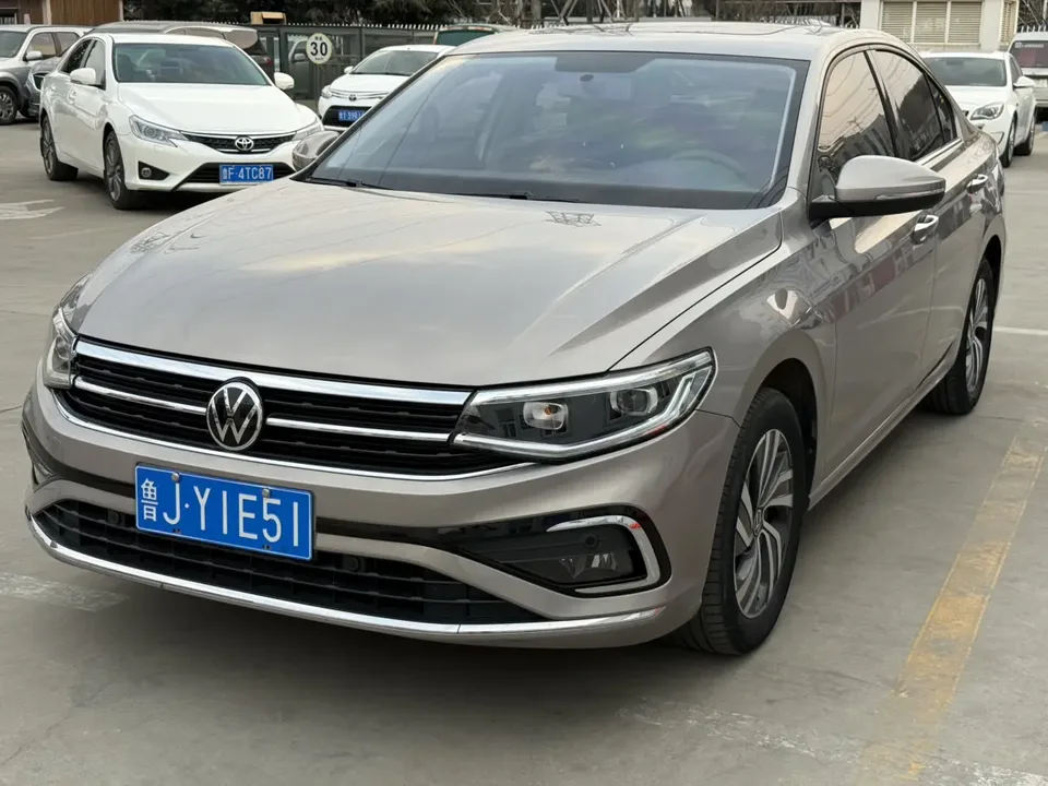 Volkswagen Bora Bora 2023 200TSI DSG Intelligent Driving Edition 2023 — photo 1, buy with delivery to Moscow