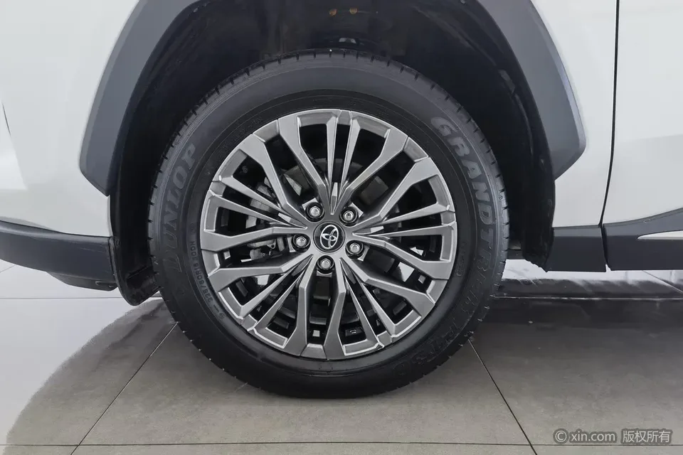 Toyota Willanda 2.0L two-wheel drive luxury PLUS version 2023 — миниатюра 2