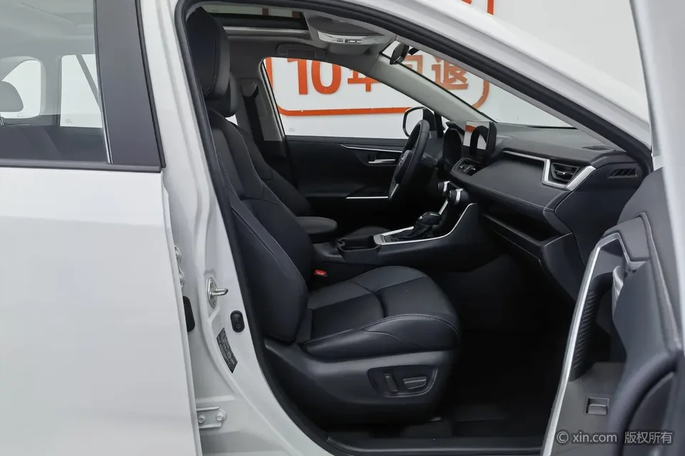 Toyota Willanda 2.0L two-wheel drive luxury PLUS version 2023 — миниатюра 5