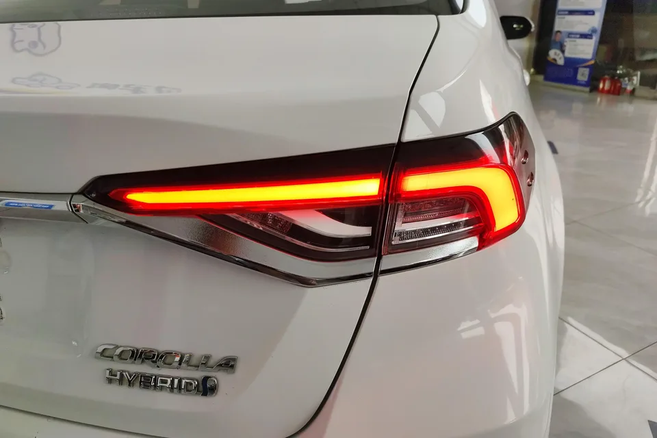 Toyota Corolla Corolla 2022 Corolla Hybrid 1.8L E-CVT Pioneer Edition 2023 — thumbnail 5