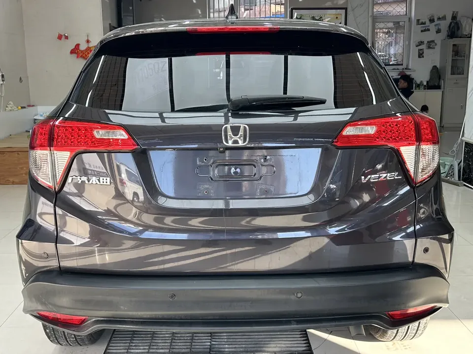 Honda VEZEL 2022 VIZI 1.5L CVT Phantom Night Pioneer Edition 2023 — миниатюра 2