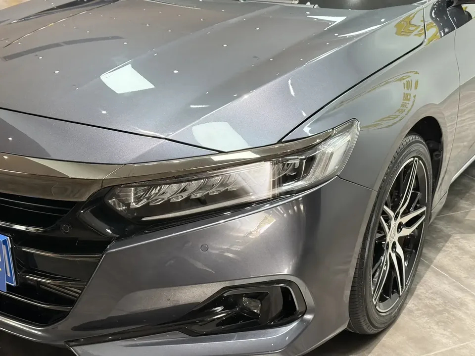 Honda Accord 2022 Accord 260TURBO Fantasy Night Premium Edition 2023 — миниатюра 3