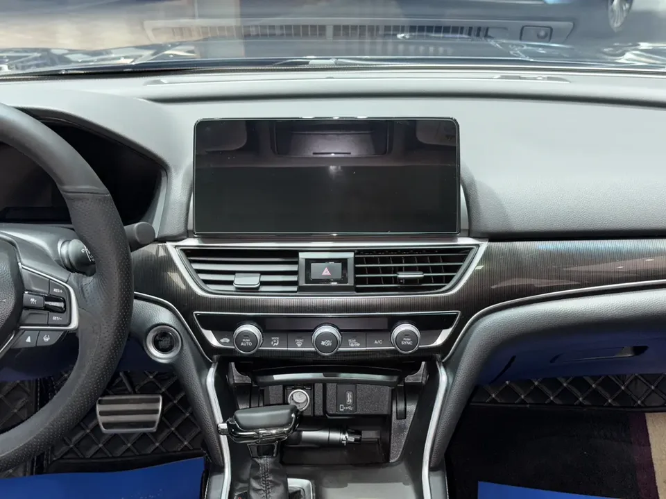Honda Accord 2022 Accord 260TURBO Fantasy Night Premium Edition 2023 — миниатюра 5