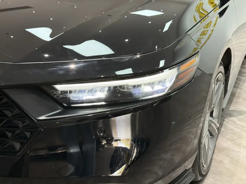 Honda Accord Accord 2025 Sharp T-Motion 260TURBO Premium Edition 2025 — миниатюра 3