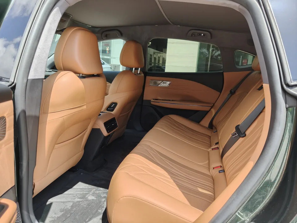 Geely Galaxy Star 8 PHEV 130km EM-P Exploration Edition 2025 — миниатюра 4