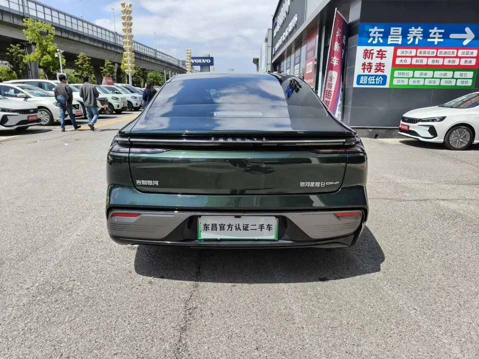 Geely Galaxy Star 8 PHEV 130km EM-P Exploration Edition 2025 — миниатюра 5