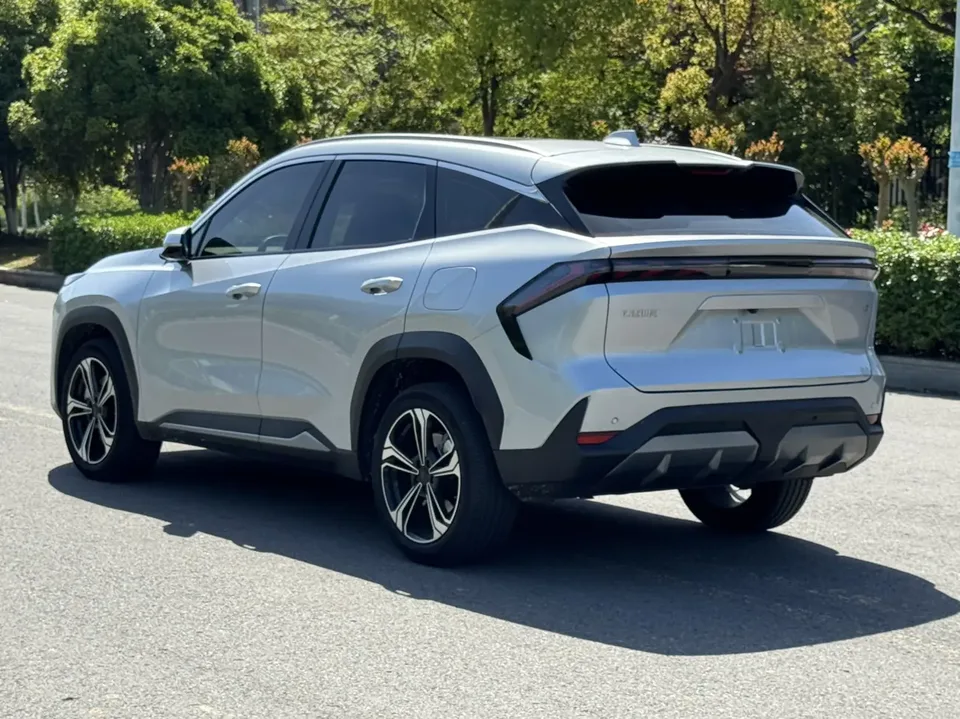 Geely Galaxy L7 1.5T DHT 115km MAX Longteng Edition 2024 — миниатюра 2