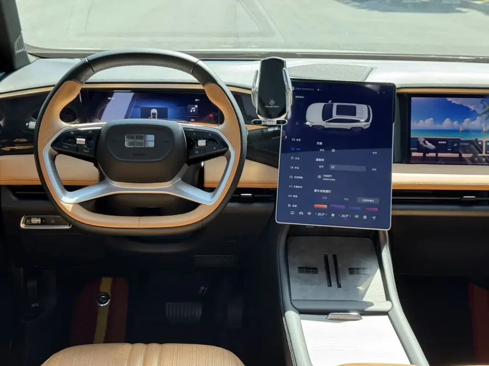 Geely Galaxy L7 1.5T DHT 115km MAX Longteng Edition 2024 — миниатюра 3