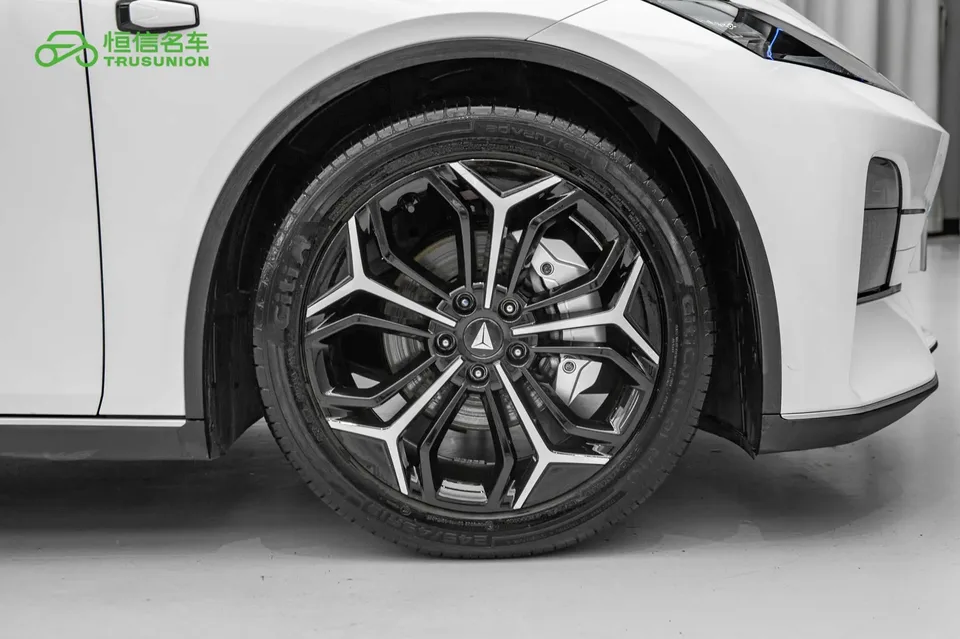 Deepal dark blue SL03 200 Max Extended Range Edition 2024 — миниатюра 3