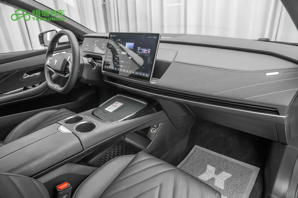 Deepal dark blue SL03 200 Max Extended Range Edition 2024 — миниатюра 4