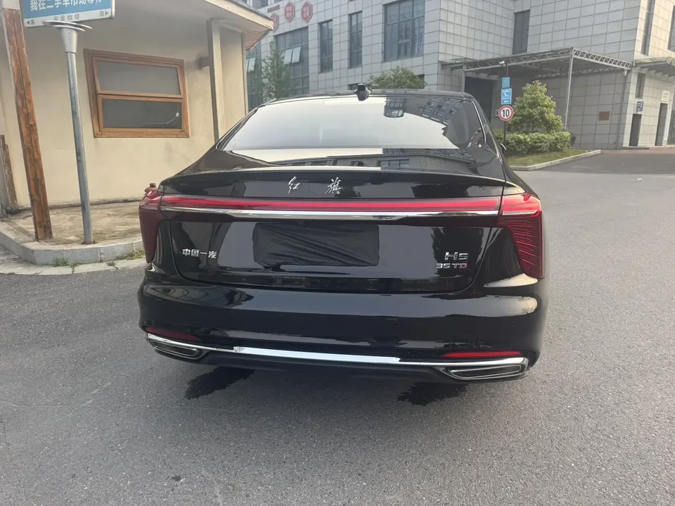 Hongqi H5 Hongqi H5 2024 1.5T DCT Zhilian Qiyun Edition 2024 — миниатюра 4