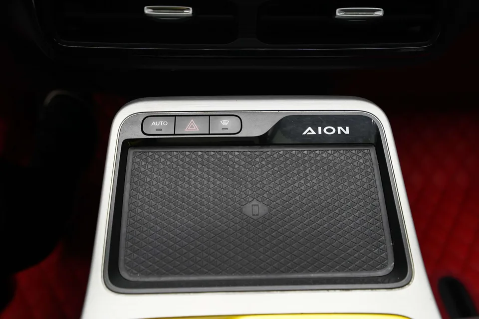 AION Y AION Y 2022 70 Smart Edition Lithium Iron Phosphate 2022 — фото 1, купить с доставкой в Москву