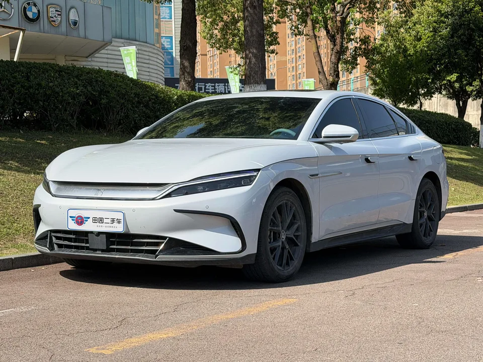BYD Han DM 2025
