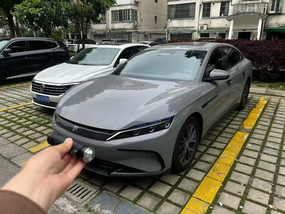 BYD Han DM 2025