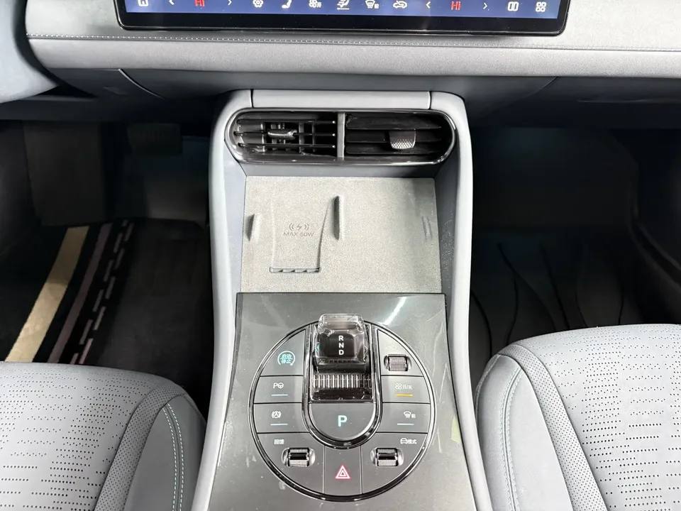 BYD Seal 06GT Intelligent Driving Edition 605 Two-wheel Drive Hot Wave Edition 2025 — миниатюра 4