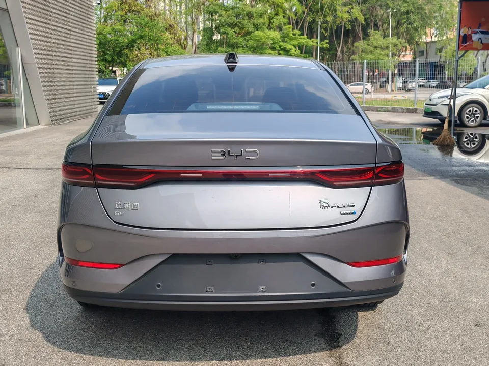BYD Qin PLUS EV Intelligent Driving Edition 510KM Leading Edition 2025 — миниатюра 5