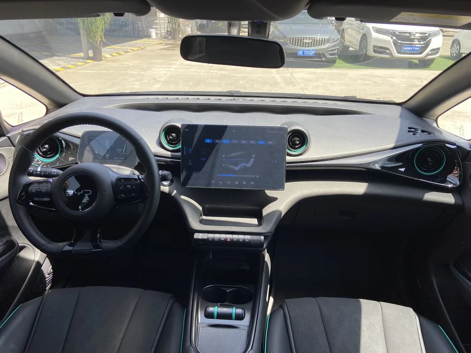 BYD Dolphin Dolphin 2025 420KM Freedom Edition 2025 — миниатюра 2