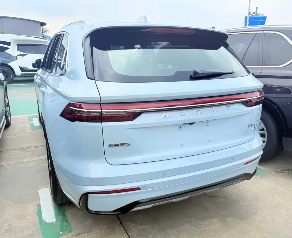 Geely Monjaro 1.5T Thor HiF Hybrid Edition Super Fast 2022 — миниатюра 4