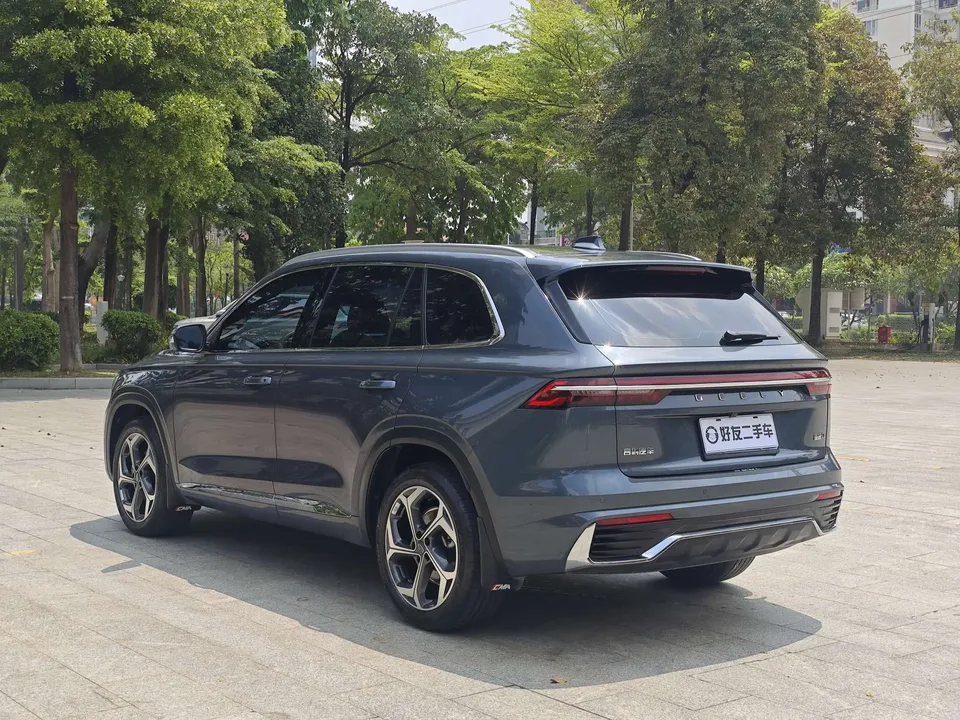 Geely Monjaro 2.0TD DCT EVO 2WD Premium Edition 2023 — миниатюра 2