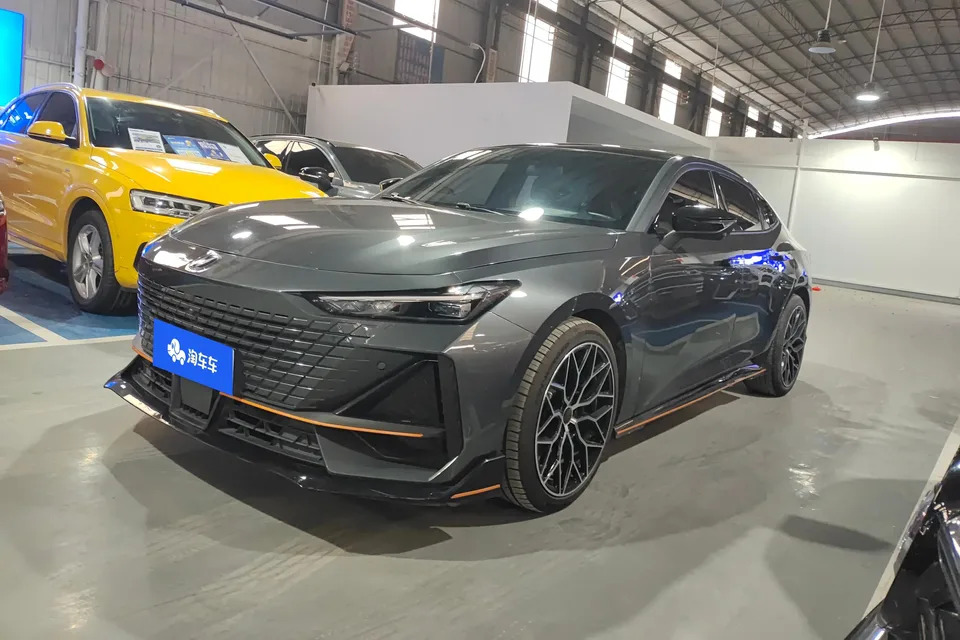 Changan UNI-V 2023