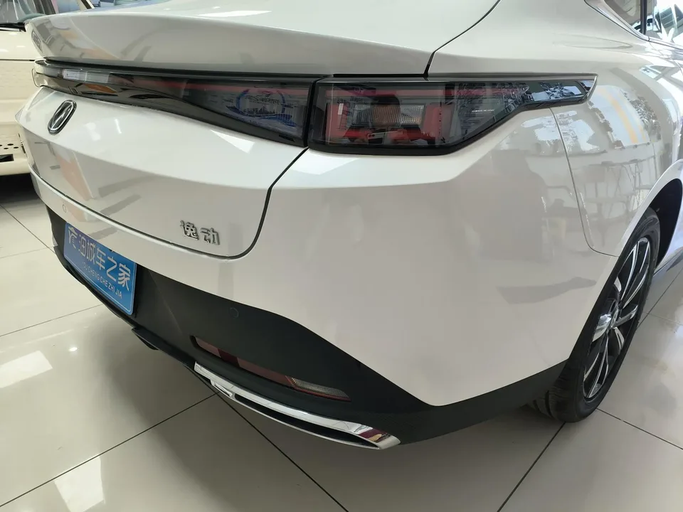 Changan Escape 1.5T DCT 500Bar Premium Edition 2026 — миниатюра 4