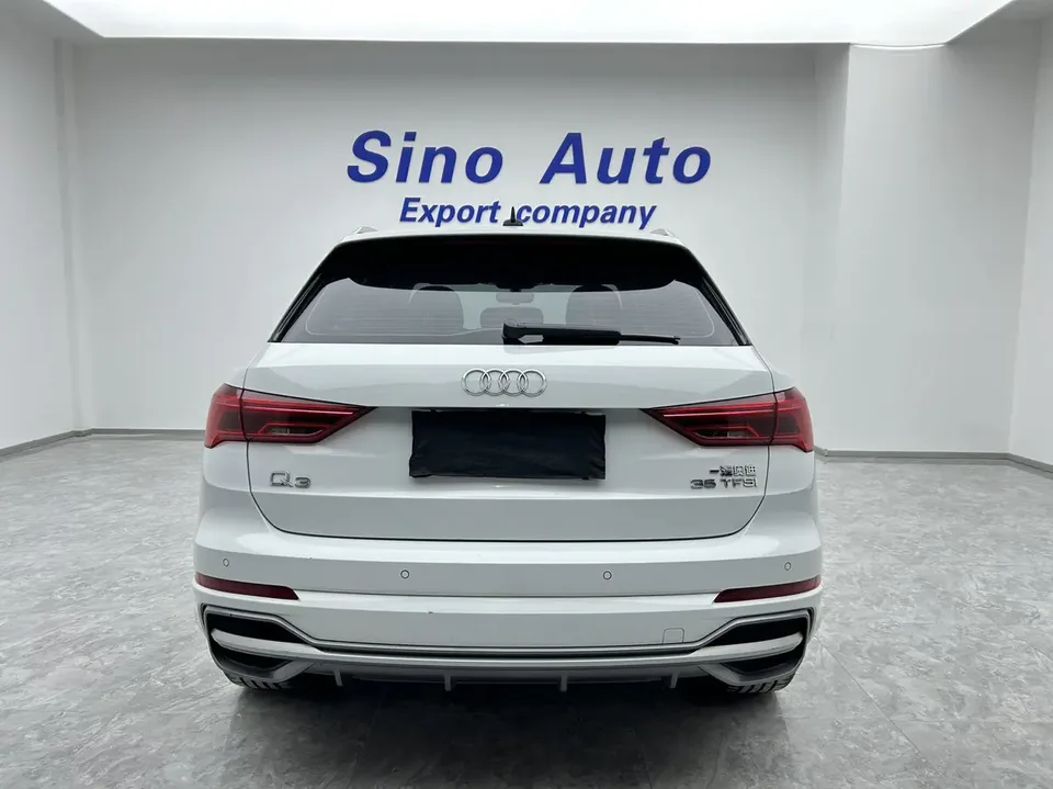 Audi Q3 Audi Q3 2023 35 TFSI Fashionable and Dynamic 2022 — миниатюра 2