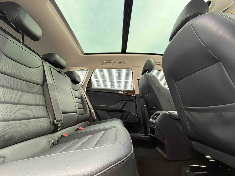 Volkswagen Tharu 2021 Tuyue 280TSI 2WD Luxury Edition PLUS 2022 — миниатюра 5